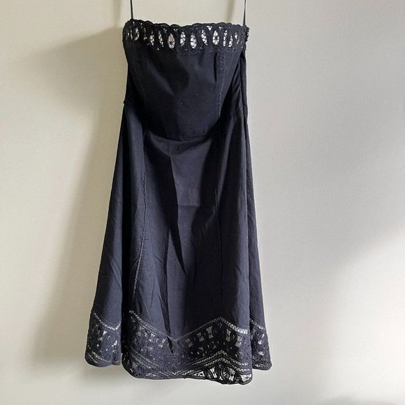 White House‎ Black Market Black Strapless Scalloped Lace Hem Fit and Flar… - Picture 1 of 7